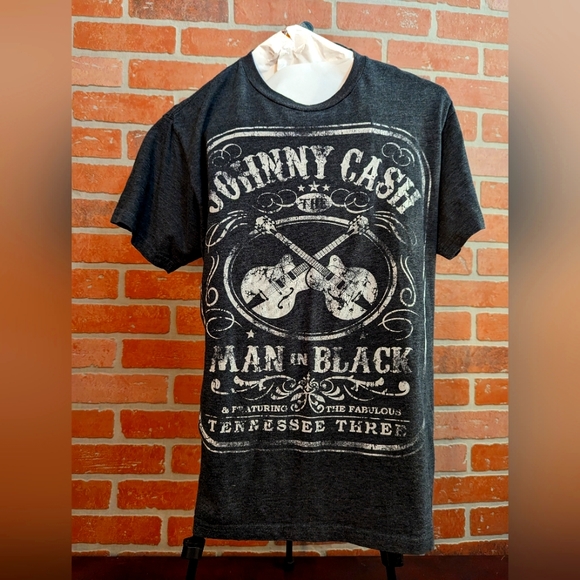 Johnny Cash tee - Picture 1 of 3